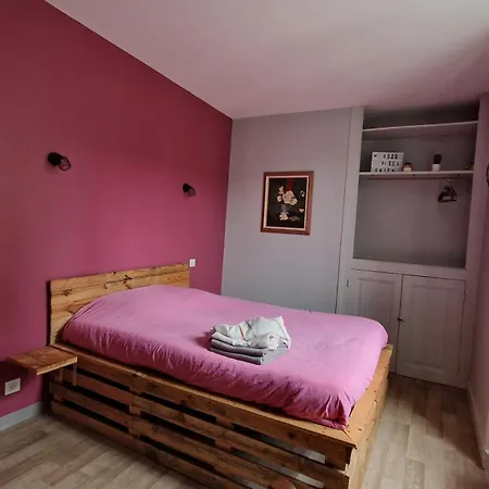 Le Gite De La Tete De L'Art Objat Extérieur photo